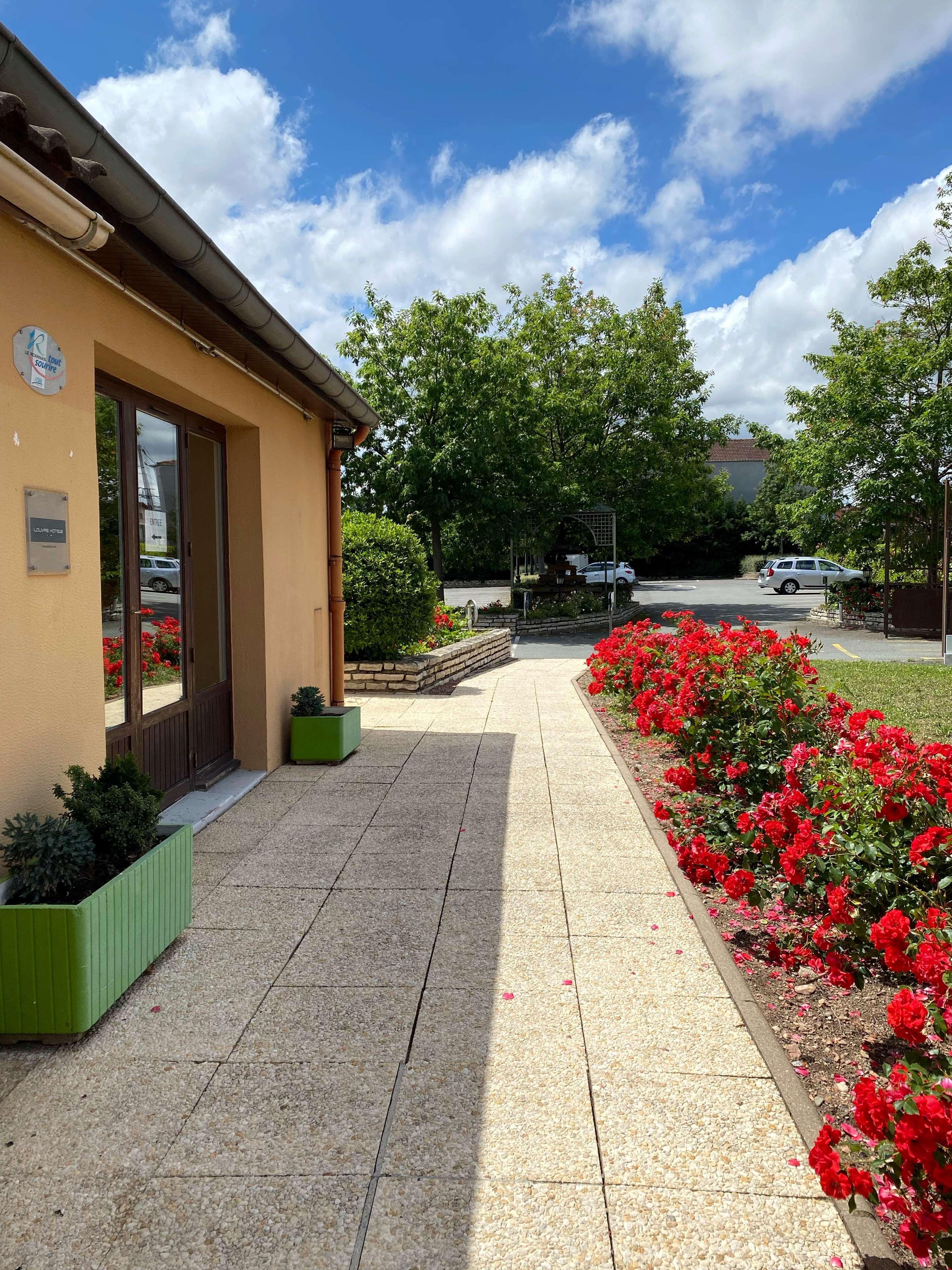 Kyriad Direct Roanne Hôtel Exterior foto